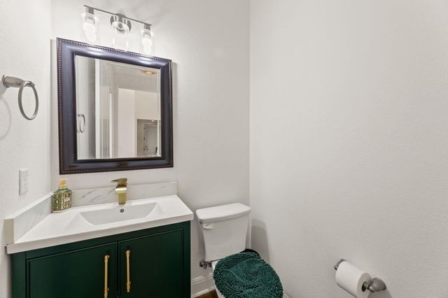 3013 Vista Heights DR, Leander, TX 78641