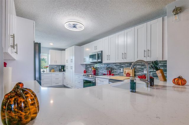 10111 NW 24th Pl 307, Sunrise, FL 33322