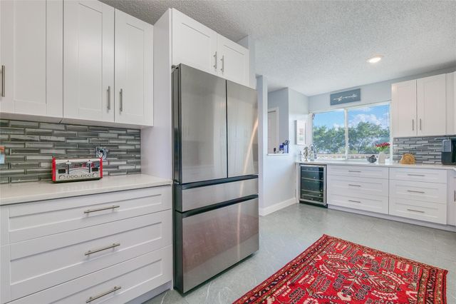 10111 NW 24th Pl 307, Sunrise, FL 33322