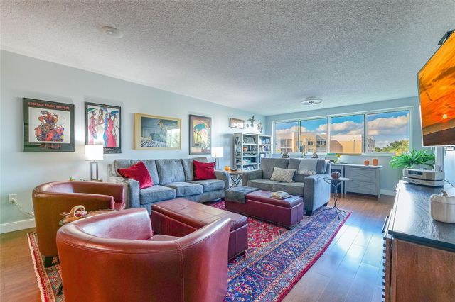 10111 NW 24th Pl 307, Sunrise, FL 33322