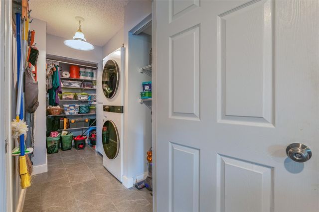 10111 NW 24th Pl 307, Sunrise, FL 33322