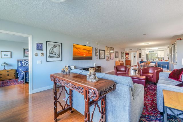 10111 NW 24th Pl 307, Sunrise, FL 33322