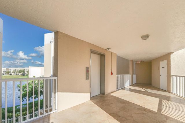 10111 NW 24th Pl 307, Sunrise, FL 33322