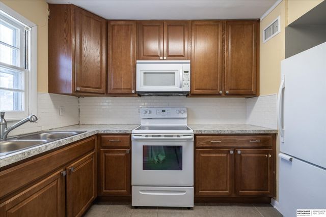 368 S 47th Street, Lincoln, NE 68510