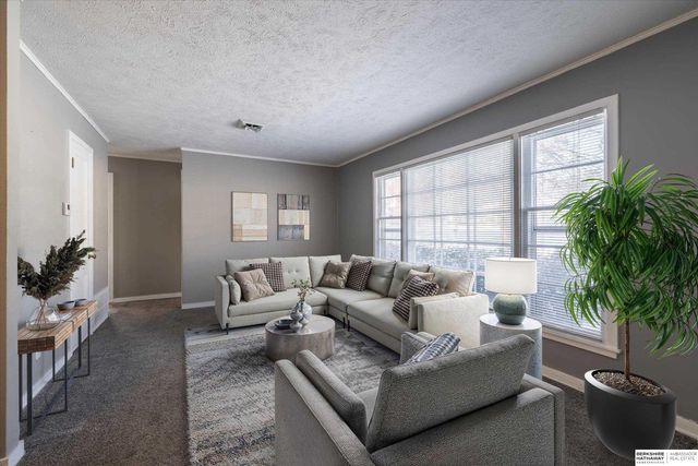 368 S 47th Street, Lincoln, NE 68510