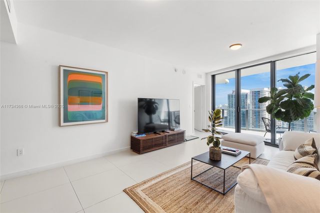 1300 S Miami Ave 2803, Miami, FL 33130