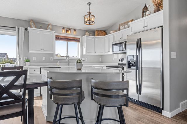 4534 Westport Parkway, West Fargo, ND 58078