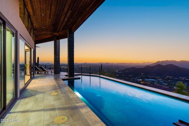 6347 E CARRIAGE Drive, Cave Creek, AZ 85331