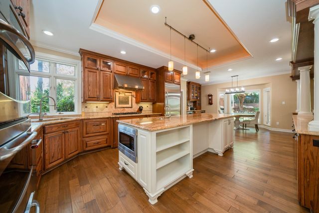 1305 Mockingbird Ln, Longview, TX 75601