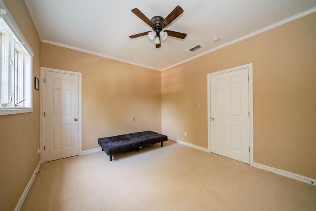 1305 Mockingbird Ln, Longview, TX 75601