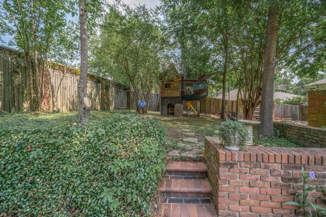 1305 Mockingbird Ln, Longview, TX 75601