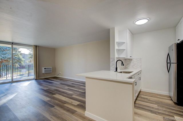 2231 S Vaughn Way 201B, Aurora, CO 80014