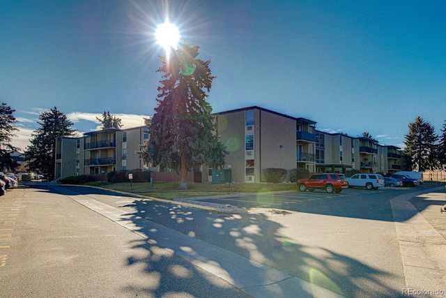 2231 S Vaughn Way 201B, Aurora, CO 80014