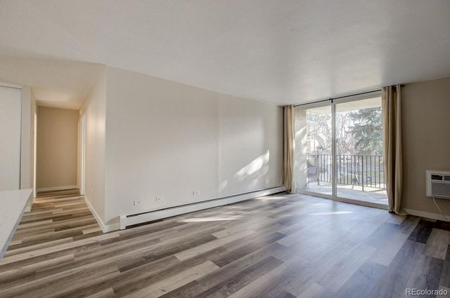 2231 S Vaughn Way 201B, Aurora, CO 80014