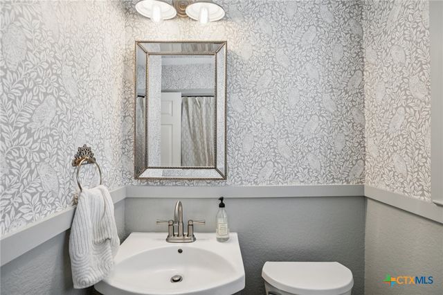 2160 County Road 305, Rockdale, TX 76567