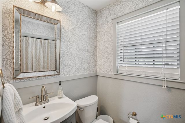 2160 County Road 305, Rockdale, TX 76567