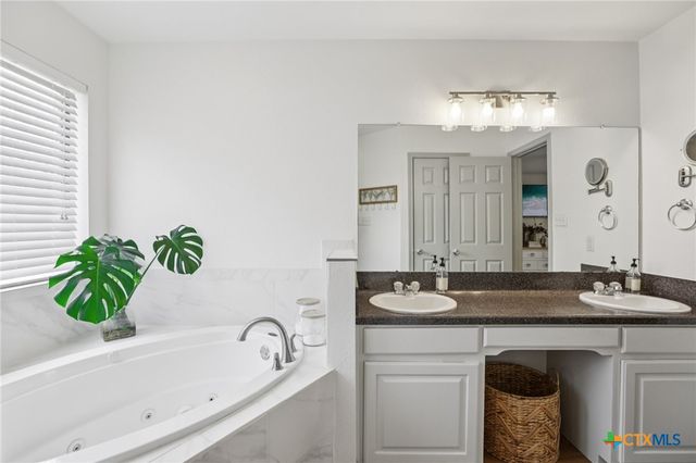 2160 County Road 305, Rockdale, TX 76567