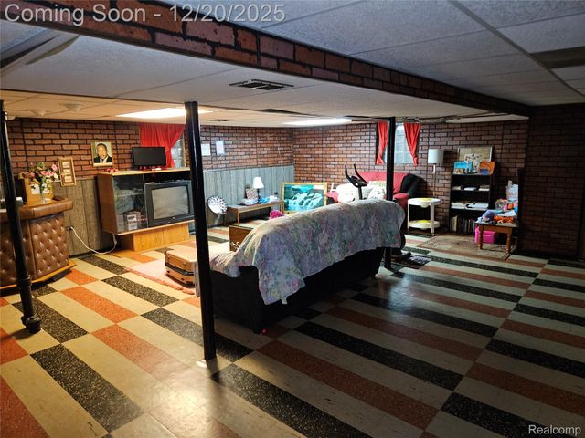 20201 Cherokee Street, Detroit, MI 48219