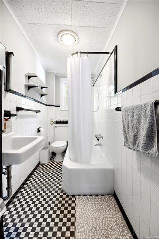 86 Maple Street, Dobbs Ferry, NY 10522