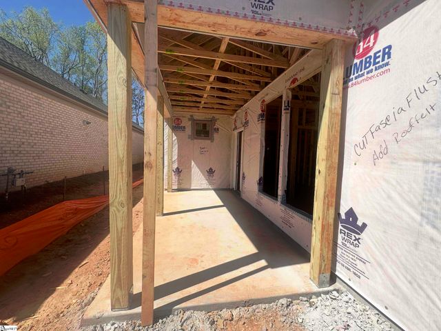 608 Elexa Court, Greer, SC 29650