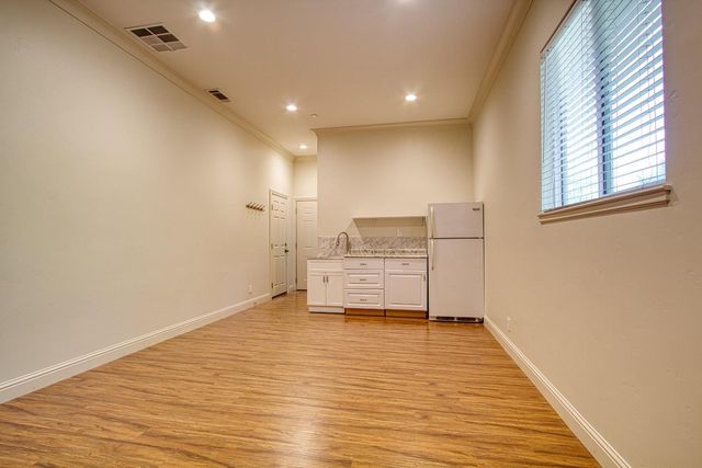 7624 Antelope Rd, Citrus Heights, CA 95610