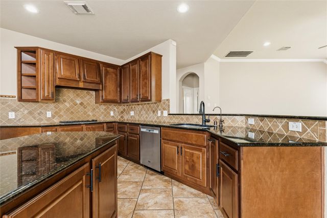 10702 Winding Green Drive, Humble, TX 77338