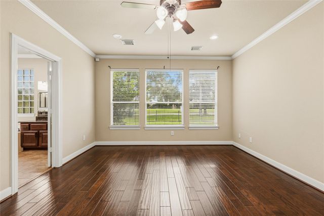 10702 Winding Green Drive, Humble, TX 77338