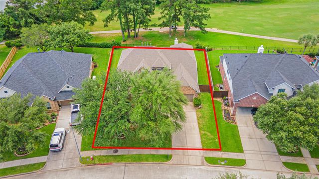 10702 Winding Green Drive, Humble, TX 77338