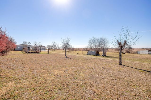 235 S Skyline Court, Cresson, TX 76035