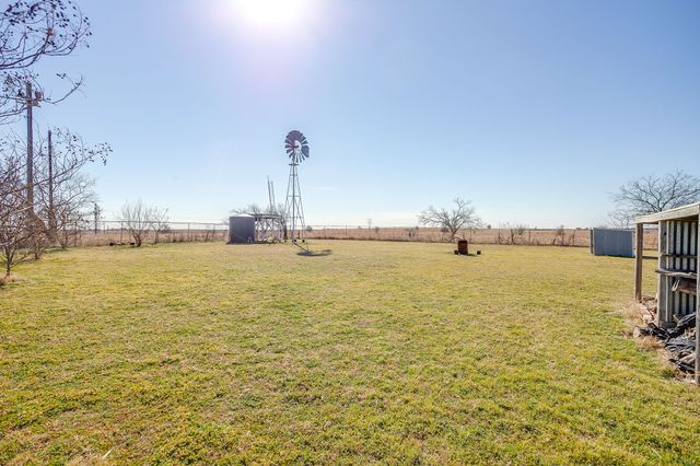 235 S Skyline Court, Cresson, TX 76035