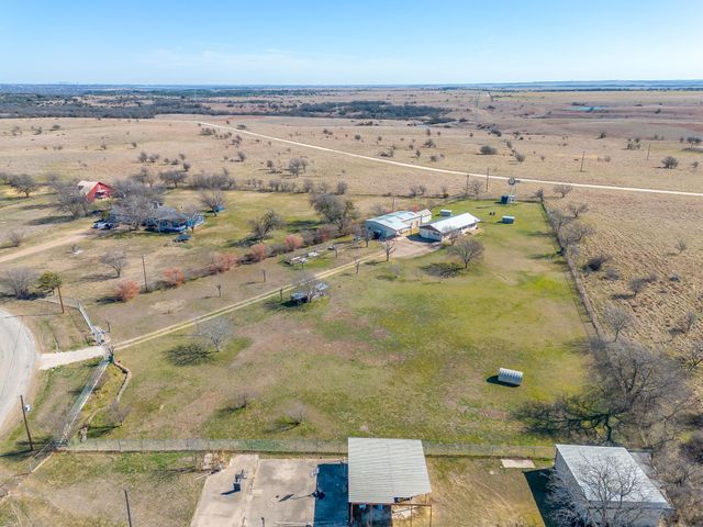 235 S Skyline Court, Cresson, TX 76035