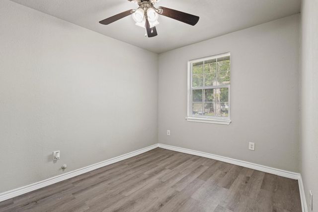 420 Nunnalee Avenue, Van Alstyne, TX 75495
