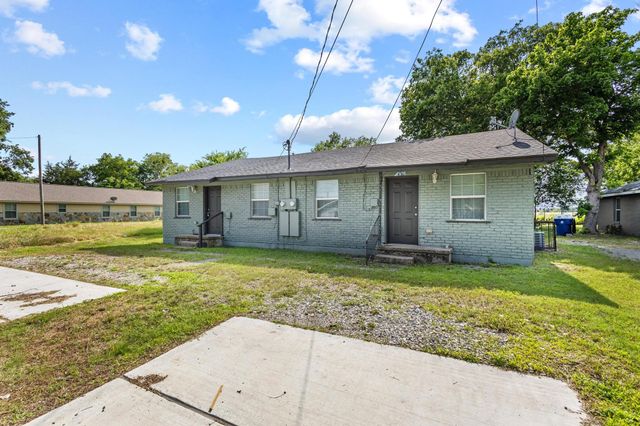 420 Nunnalee Avenue, Van Alstyne, TX 75495