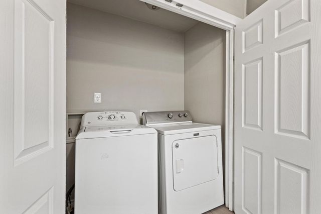 420 Nunnalee Avenue, Van Alstyne, TX 75495