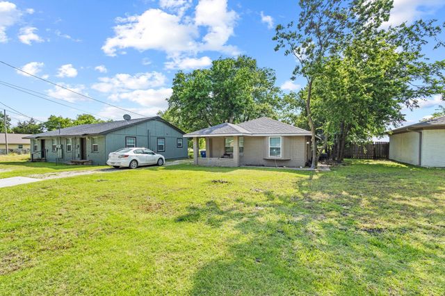 420 Nunnalee Avenue, Van Alstyne, TX 75495