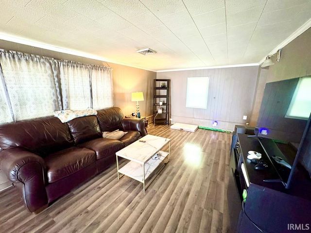 1313 L Avenue, New Castle, IN 47362