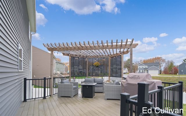 4897 Shadow Creek Drive, Hudsonville, MI 49426