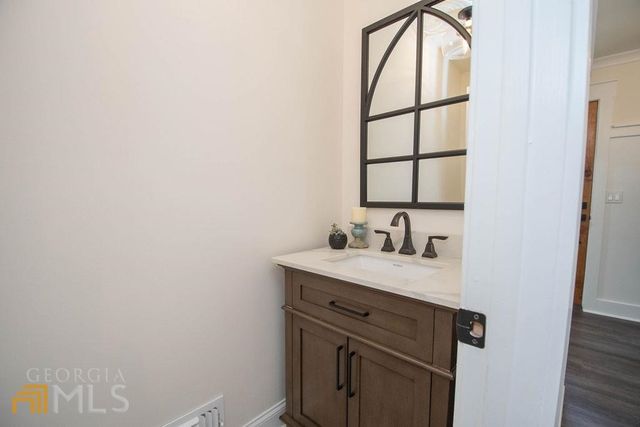 185 Chimney Springs Road APT 1, Tyrone, GA 30290