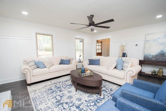 185 Chimney Springs Road APT 1, Tyrone, GA 30290
