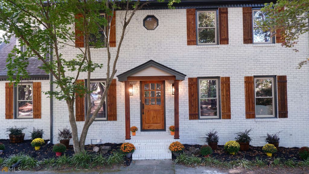 185 Chimney Springs Road APT 1, Tyrone, GA 30290