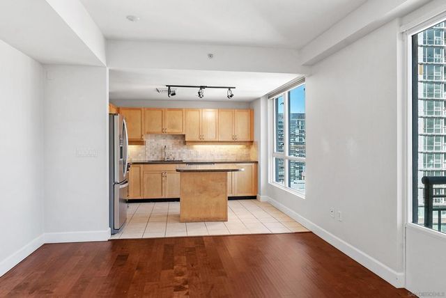 1240 India St 2105, San Diego, CA 92101