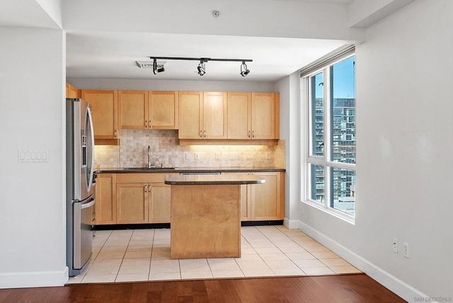 1240 India St 2105, San Diego, CA 92101