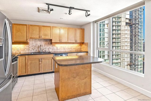 1240 India St 2105, San Diego, CA 92101