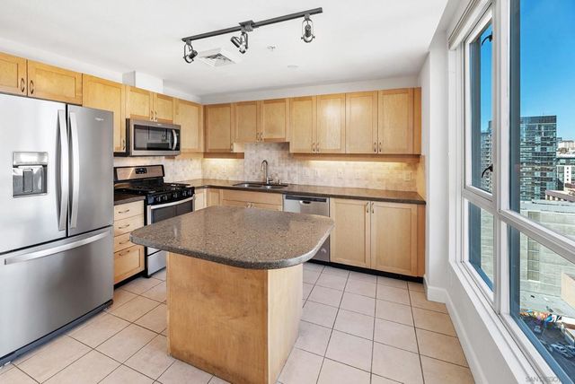 1240 India St 2105, San Diego, CA 92101