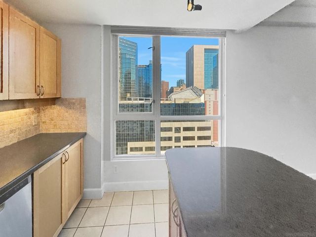 1240 India St 2105, San Diego, CA 92101