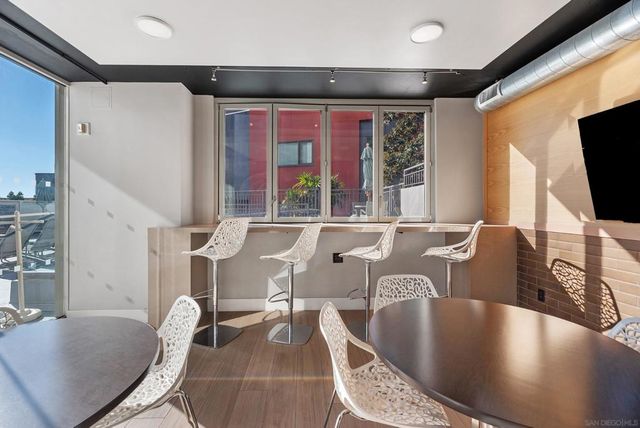 1240 India St 2105, San Diego, CA 92101