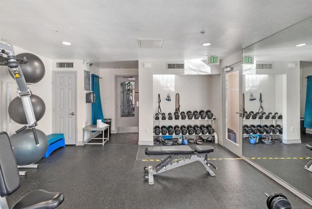 1240 India St 2105, San Diego, CA 92101