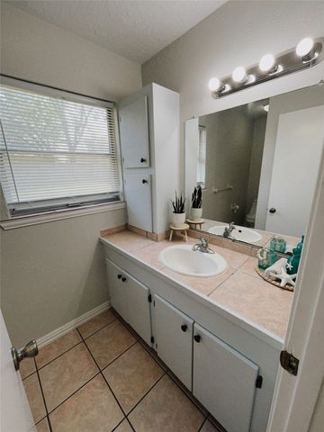 403 S Vick Street, Decatur, TX 76234