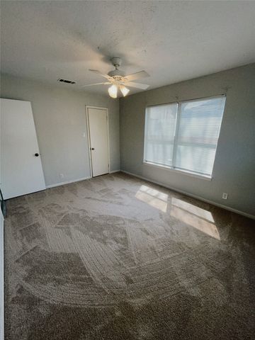 403 S Vick Street, Decatur, TX 76234