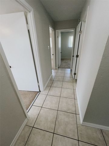 403 S Vick Street, Decatur, TX 76234